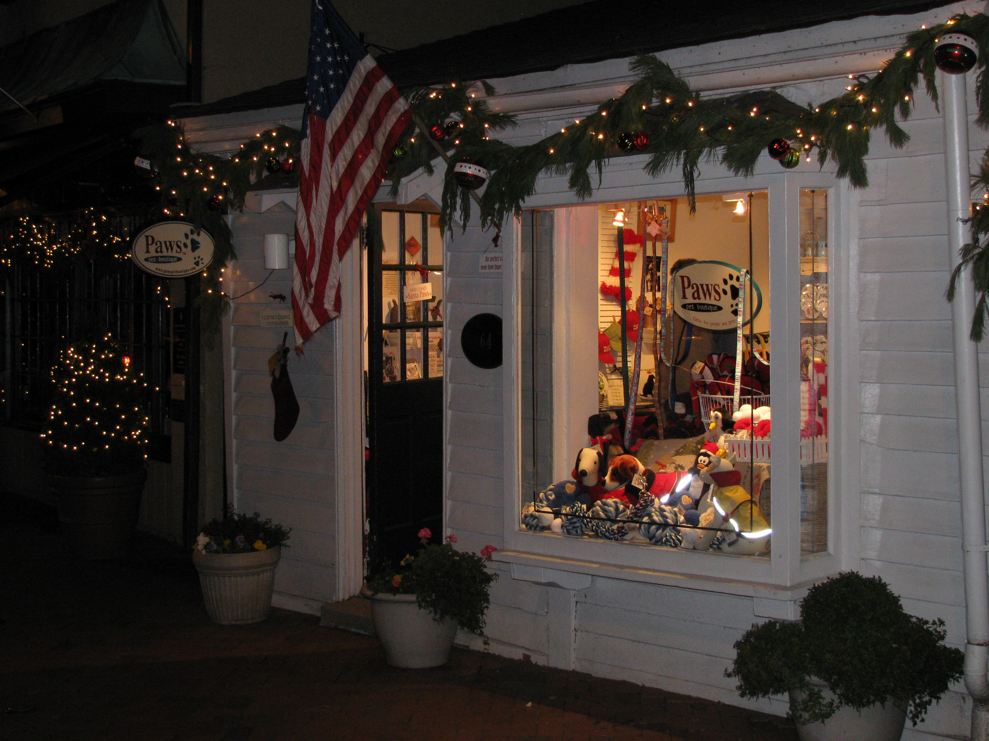 paws-storefront2011.jpg paws-storefront2011.jpg
